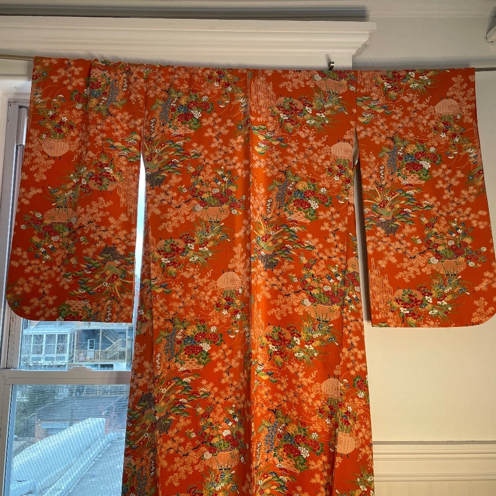 Vintage couture kimono (so, it has a liner and handmade)